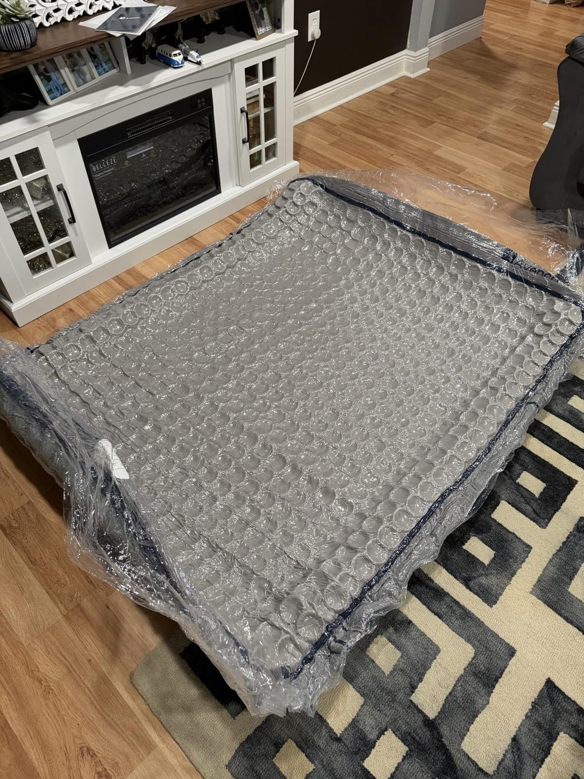 Avenco Queen Mattress 12 Inch, Luxury Hotel-Level Cooling Hybrid Mattress | Dual NanoGEL Memory Foam with SmartS Coil for Motion Isolation & Extra Back Support, Pressure Relief, CertiPUR-US Certified customer photo 1