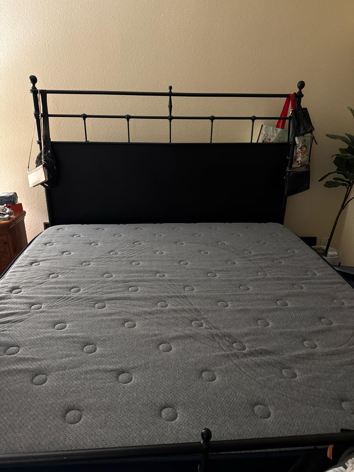 Avenco King Mattress 14 Inch, Luxury Hotel-Level Cooling Hybrid Mattress | Dual NanoGEL Memory Foam with SmartS Coil for Motion Isolation & Extra Back Support, Pressure Relief, CertiPUR-US Certified customer photo 2