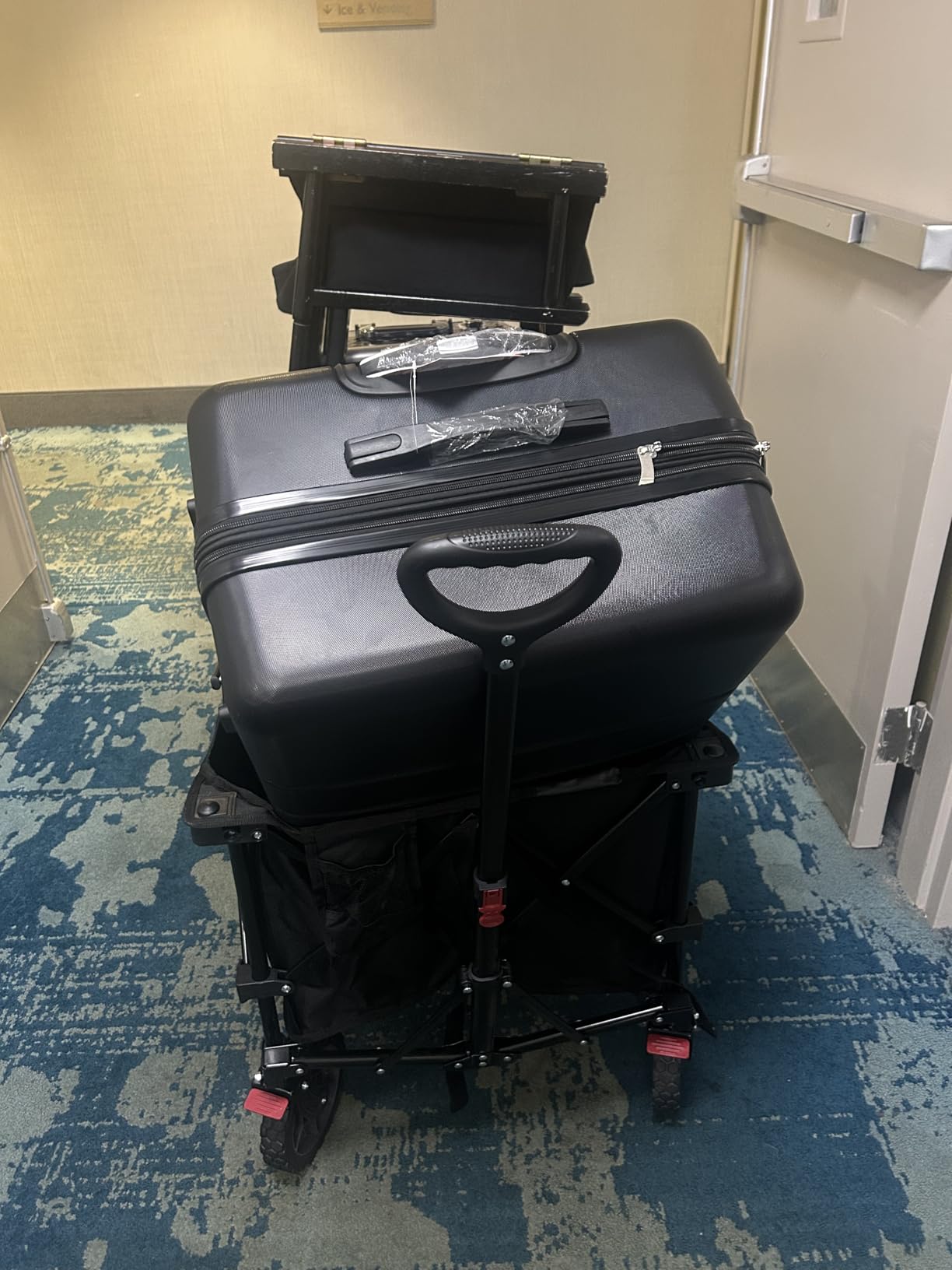 Hikenture Wagons Carts Foldable 330LBS, Heavy Duty Collapsible Wagon | Utility Wagon for Grocery, Garden, Camping & Sports Gear; One-Hand Fold; 360-Degree Wheels; Built-In Wheel Brake customer photo 1