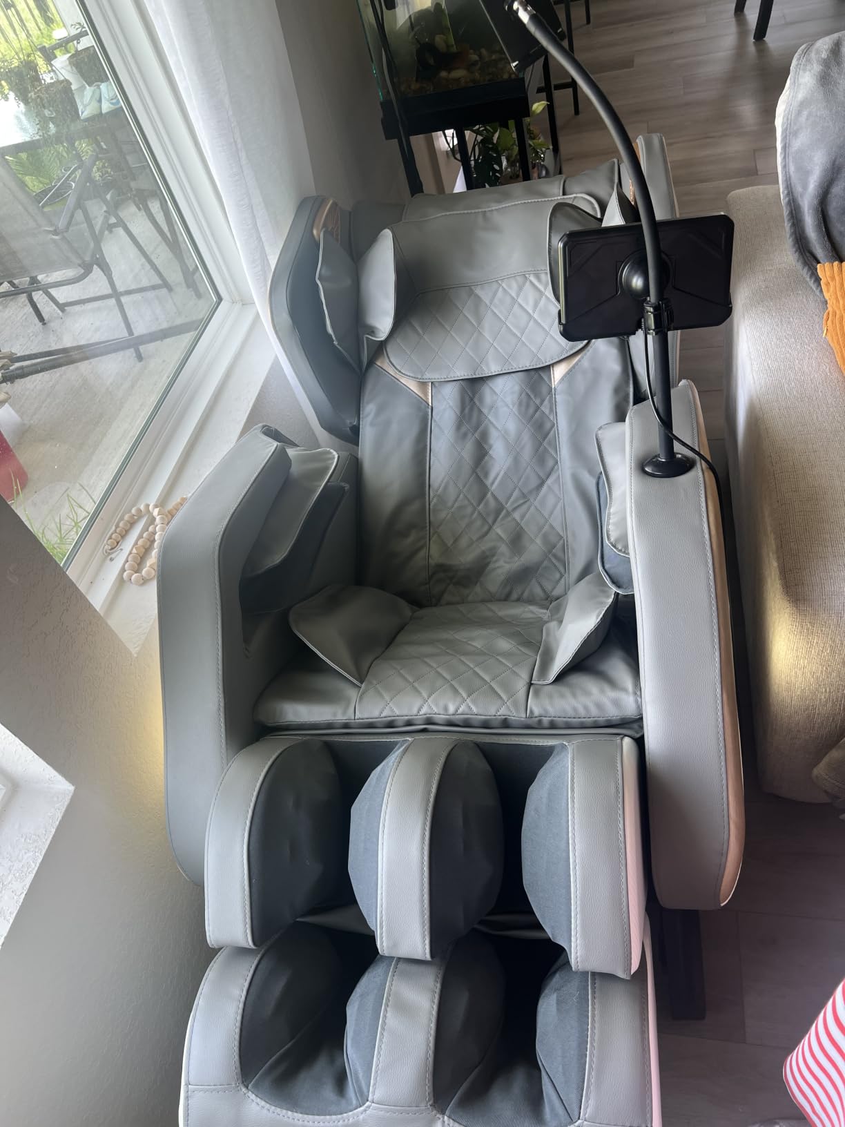 Massage Chair Full Body 14 Fixed Roller Zero Gravity 5 Auto Modes | Zero Gravity Massage Chair with 8 Airbags, Foot Massage, Heating, Phone Controller, Bluetooth Speaker, Nightlights for Home customer photo 1