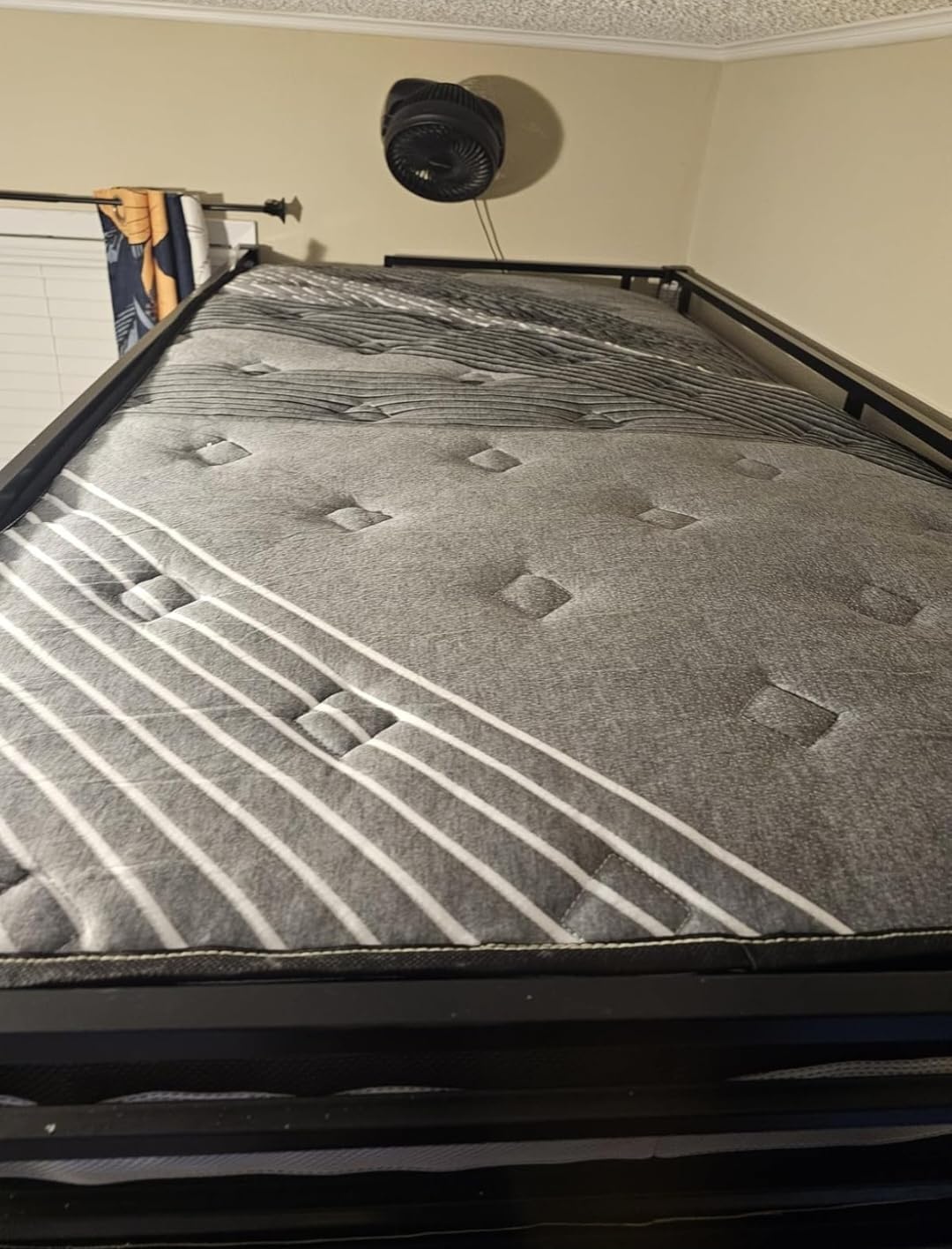 Firm Queen Mattress 14 inch, Cooling Hybrid Queen Mattress in a Box | Luxury Hotel-Collection Designed for Deep Sleep, Enhanced Back & Hip Support, Fiberglass-Free & CertiPUR-US, 365-Night Trial customer photo 1