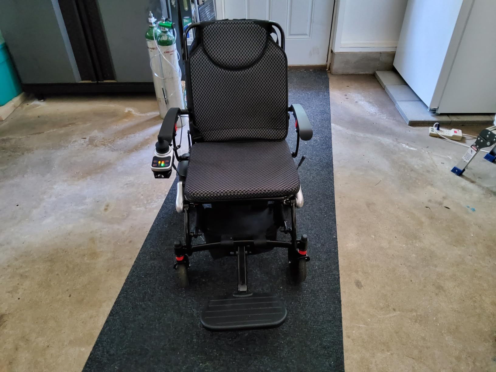Electric Wheelchairs for Adults Foldable 36LBS Lightweight Frame, Airline Approval, 15 Miles Travel Range& 500W Brushless Motors Power Motorized for Seniors& Max Supports 350 LBS& LED Light-Red customer photo 1