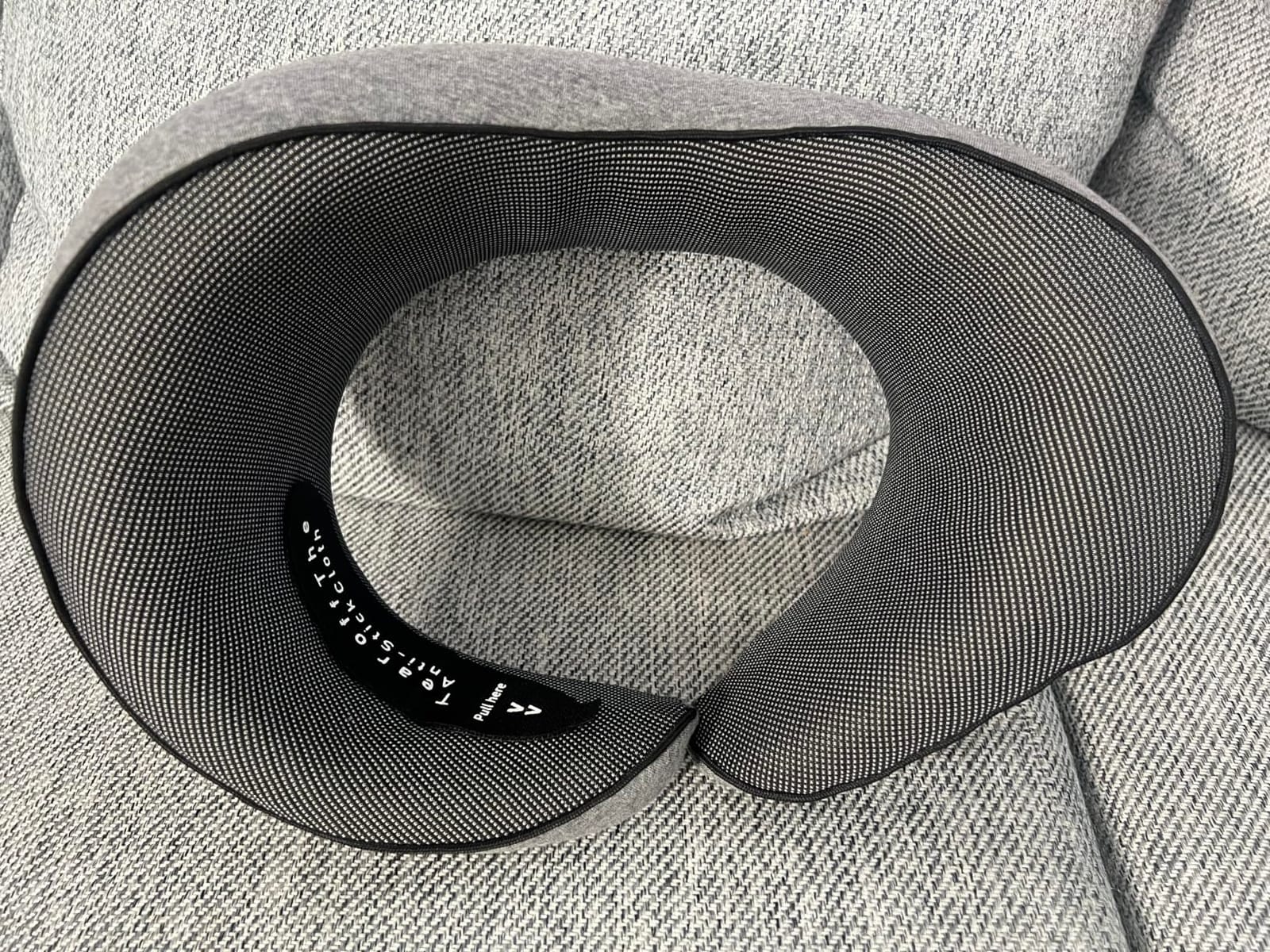 WEERSHUN Travel Pillow for Airplanes, 2026 New Memory Foam Neck Pillow with Chin Wrap for Traveling, Suitable for Airplanes, Offices and Cars customer photo 1
