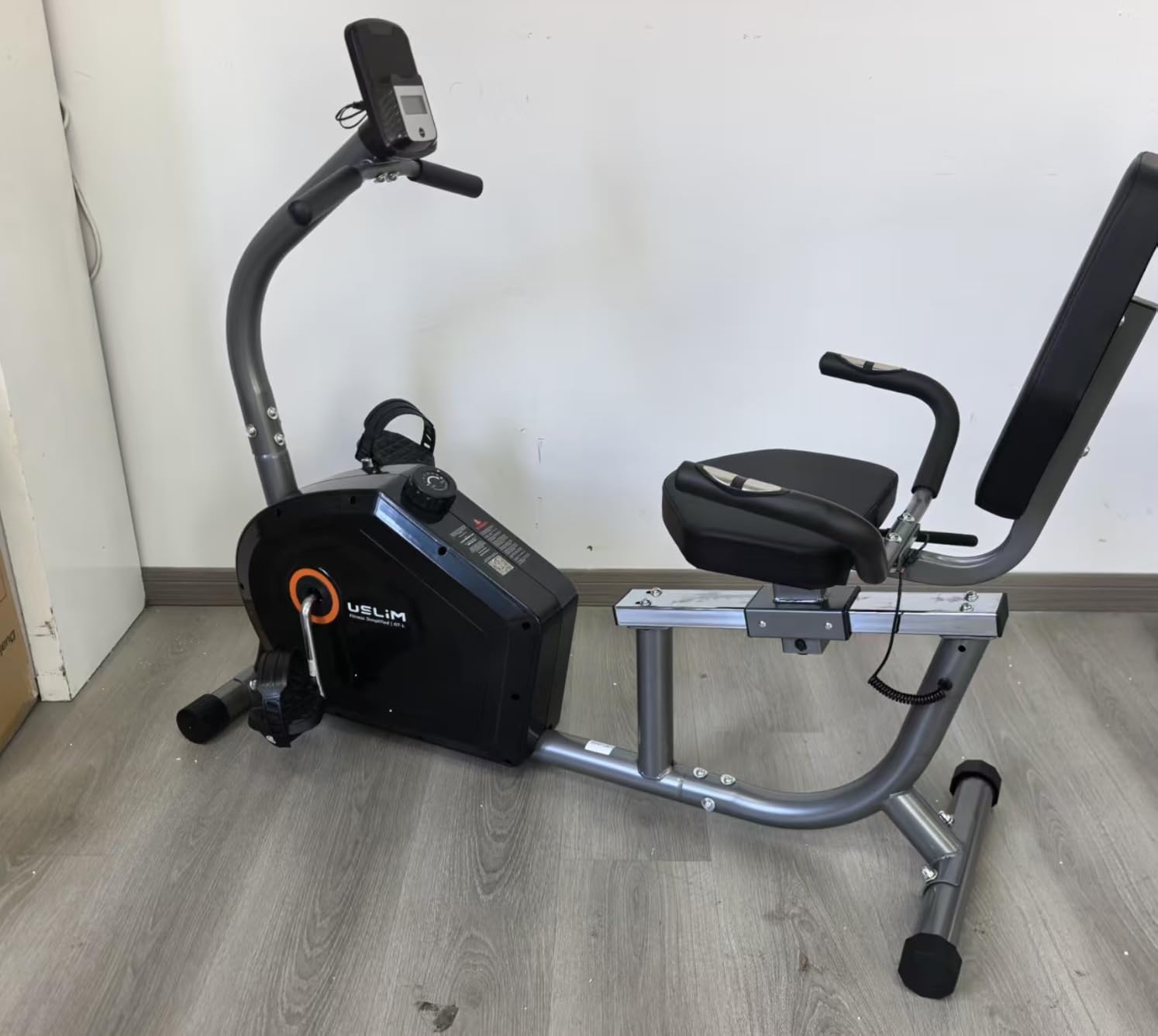 Recumbent Exercise Bikes for Home Use, Quiet Magnetic Stationary Bikes for Seniors & Adults, with 16-level Resistance, 400LB Weight Capacity, Adjustable Comfortable Seat, LCD Monitor and Pulse Sensors customer photo 1
