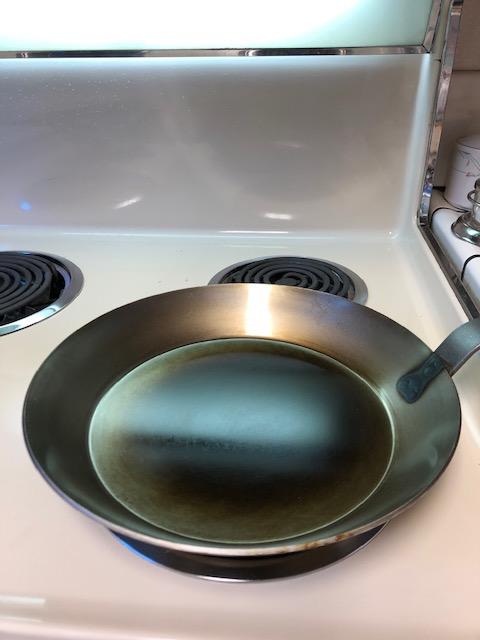Matfer Bourgeat Black Carbon Steel Frying Pan, 8 1/2