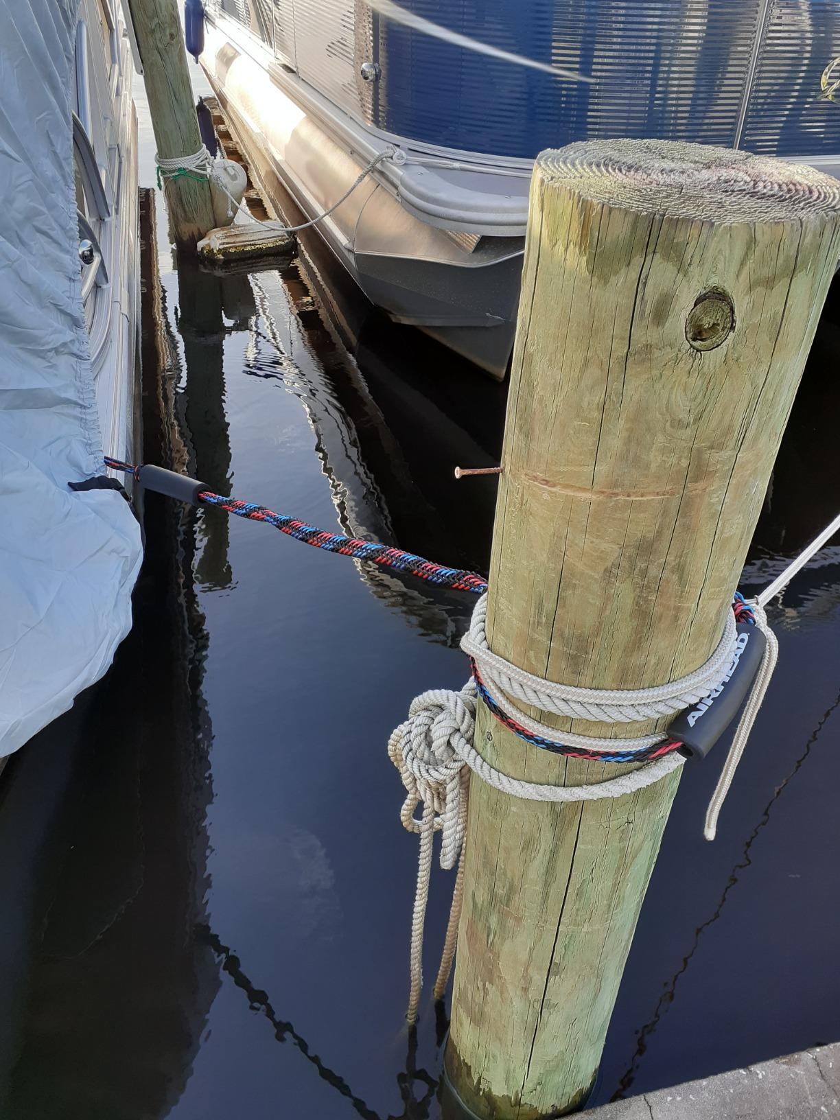 AIRHEAD AHDL-4 Bungee, Dockline For Watercraft 4 Feet customer photo 1