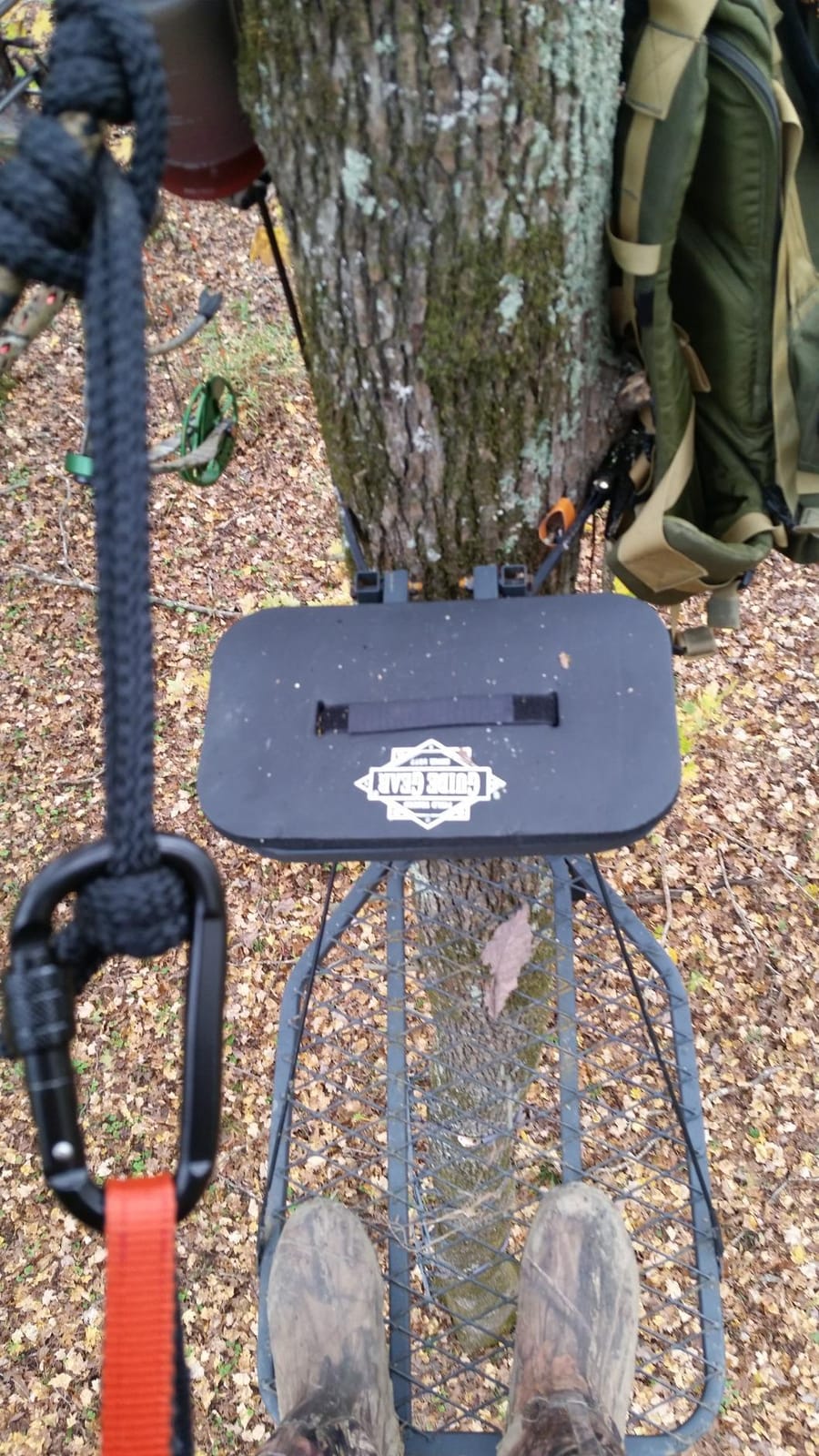 Guide Gear Hang On Tree Stand for Hunting with Seat and Foot Platform customer photo 1