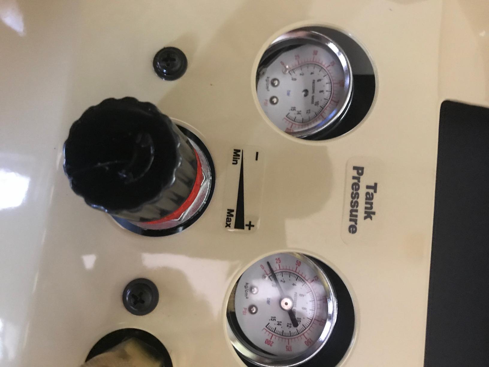 Ingersoll Rand 42672949 2 HP Portable Twin-Stack Air Compressor customer photo 2