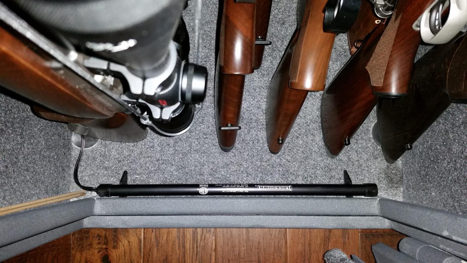 Lockdown Dehumidifier Rod customer photo 2