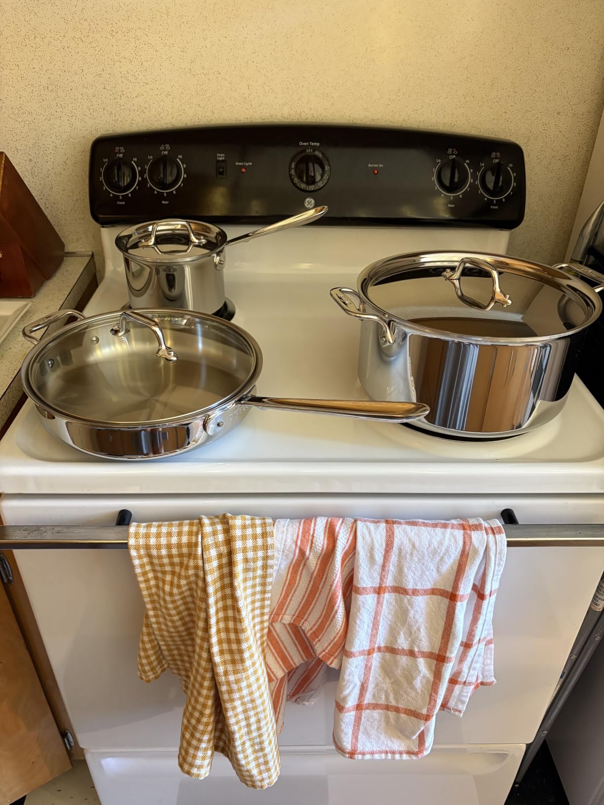 All-Clad D3® Stainless Steel Cookware Set, 10-Piece, Made in the USA customer photo 1