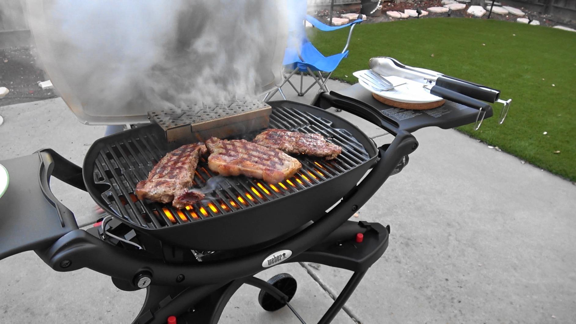 Weber® Premium Universal Smoker Box, Stainless Steel customer photo 2