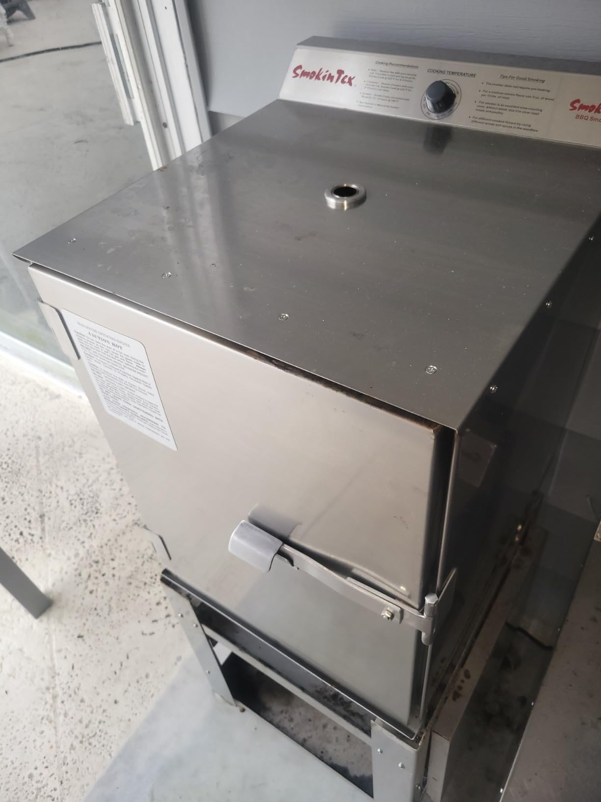 SmokinTex Lil' Tex Electric Smoker - Stainless Steel Portable Meat Smoker Grill with Temperature Control, Wood Chip Tray, and Meat Probe for BBQ, Jerky, Vegetables customer photo 1