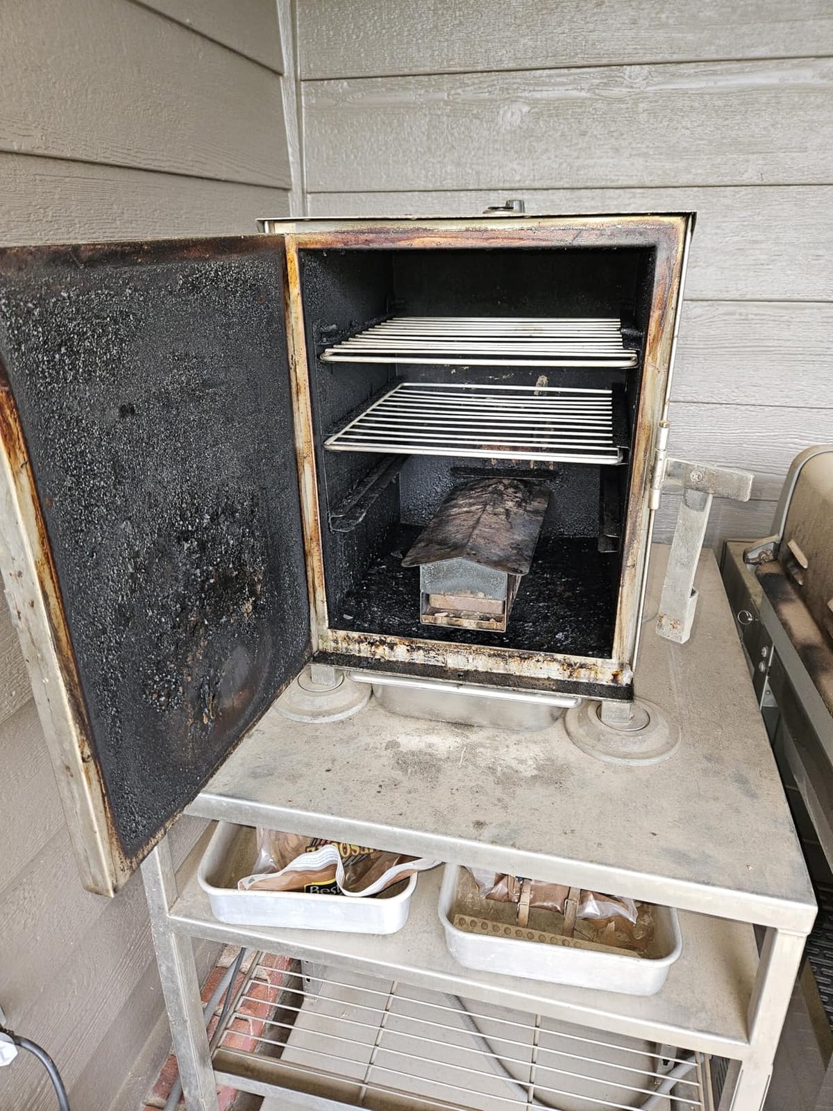 SmokinTex Lil' Tex Electric Smoker - Stainless Steel Portable Meat Smoker Grill with Temperature Control, Wood Chip Tray, and Meat Probe for BBQ, Jerky, Vegetables customer photo 2