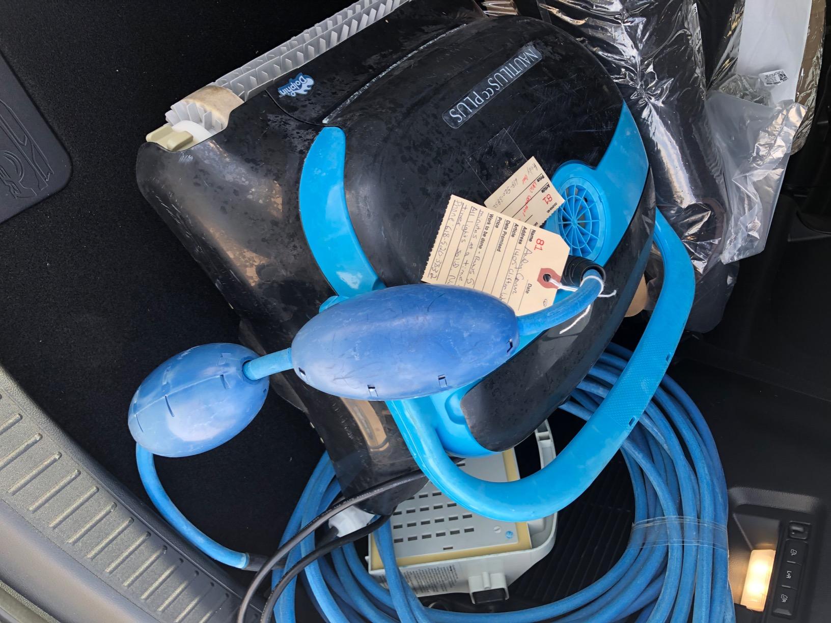 Dolphin Automatic Robotic Pool Vacuum Cleaner, Wall Climbing Scrubber Brush, Smart Navigation, Ideal for In-Ground Pools up to 40FT in Length - Nautilus CC Plus customer photo 1