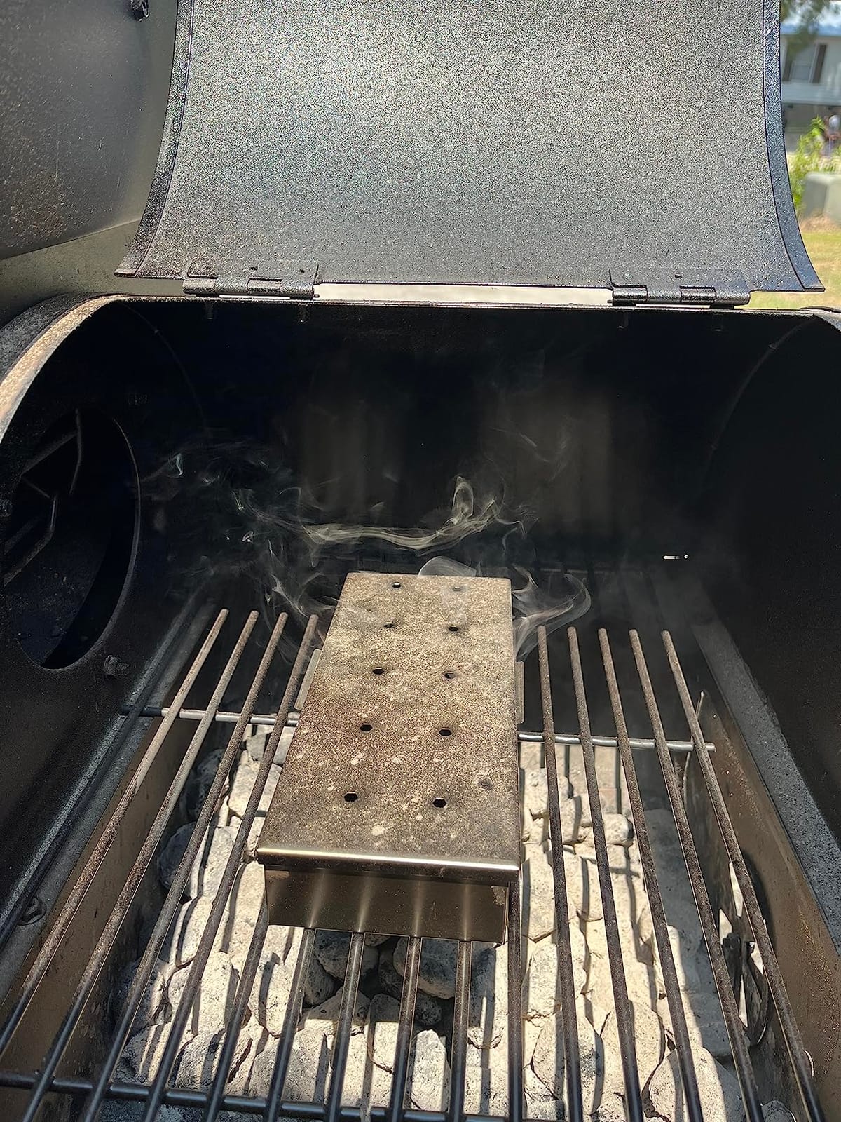 Char-Broil Stainless Steel Smoker Box, Silver, 3.75 x 1.6 x 9.25 inches customer photo 1