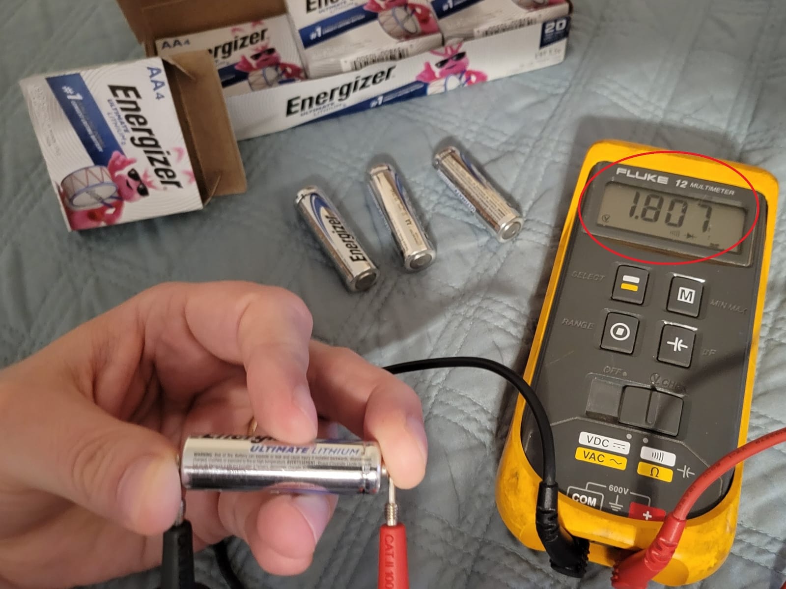 Energizer Ultimate Lithium AA Batteries, 24 Pack, 1.5V Long-Lasting for High-Drain Devices, Cameras & Flashlights customer photo 2