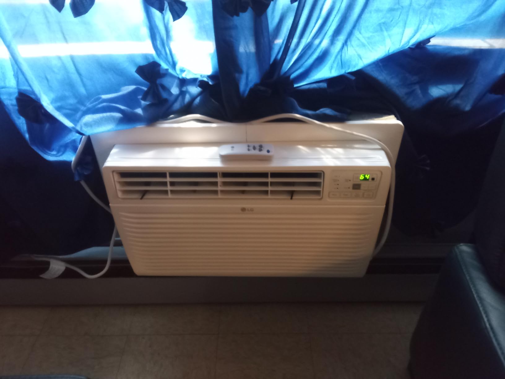 LG 10,000 BTU Through the Wall Air Conditioner, 115V, Cools up to 440 Sq. Ft. for Bedroom, Living Room, Apartment, with Remote, 3 Cool & Fan Speeds, Wall AC Unit, White customer photo 1
