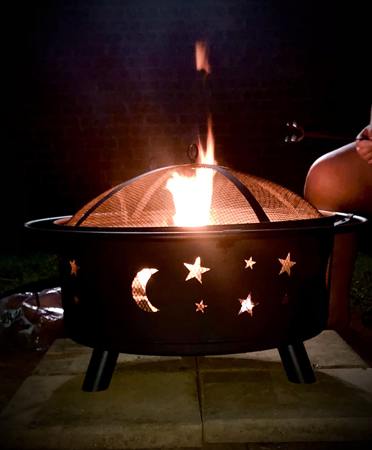 Fire Pit - 32-Inch Outdoor Wood Burning Firepit with Screen, Poker, and Cover - Outdoor Fire Pits for Backyard, Deck, or Patio by Pure Garden (Black) customer photo 1