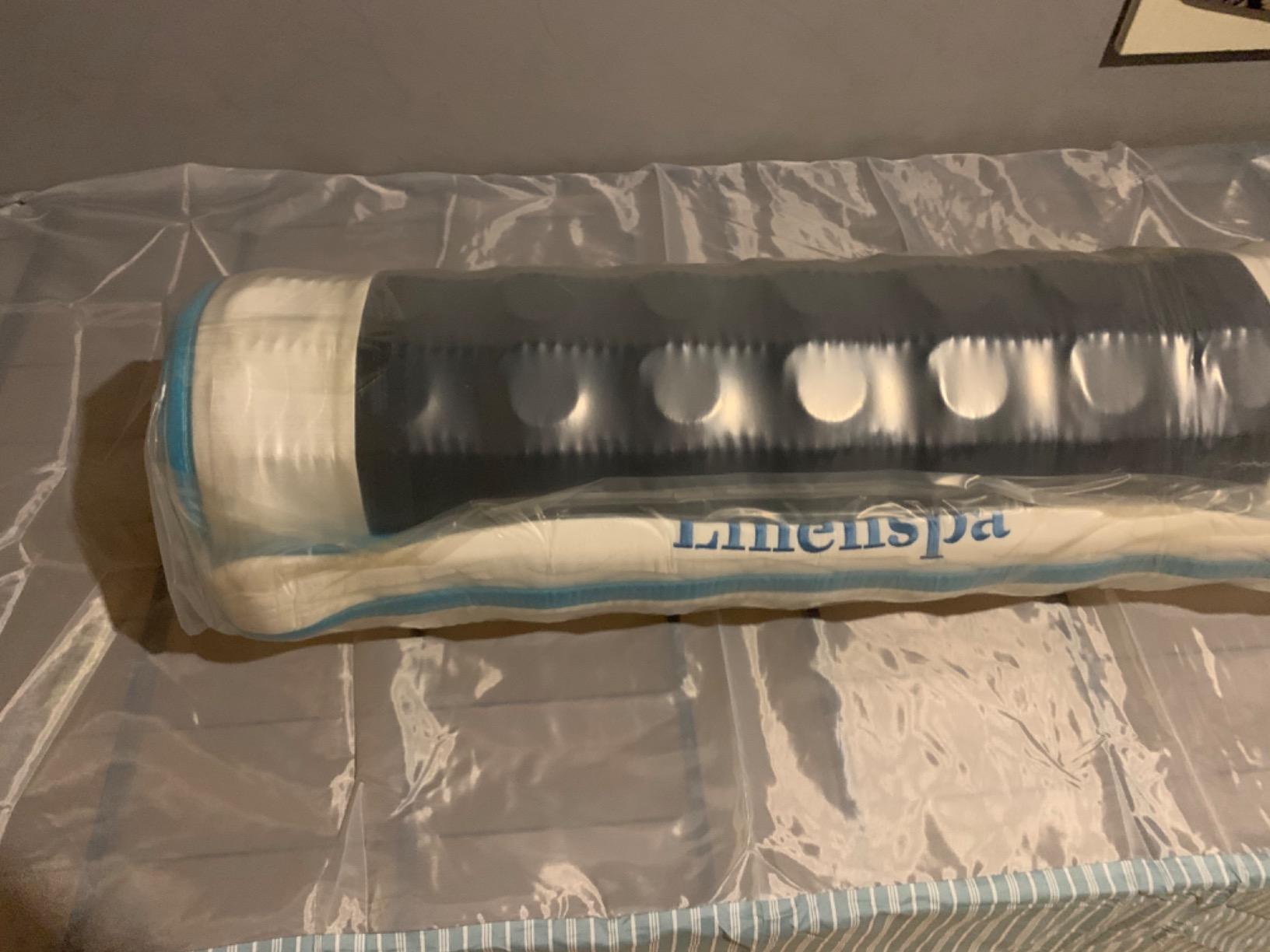 Linenspa 8 Inch Hybrid Mattress - Twin - Bed in a Box customer photo 1
