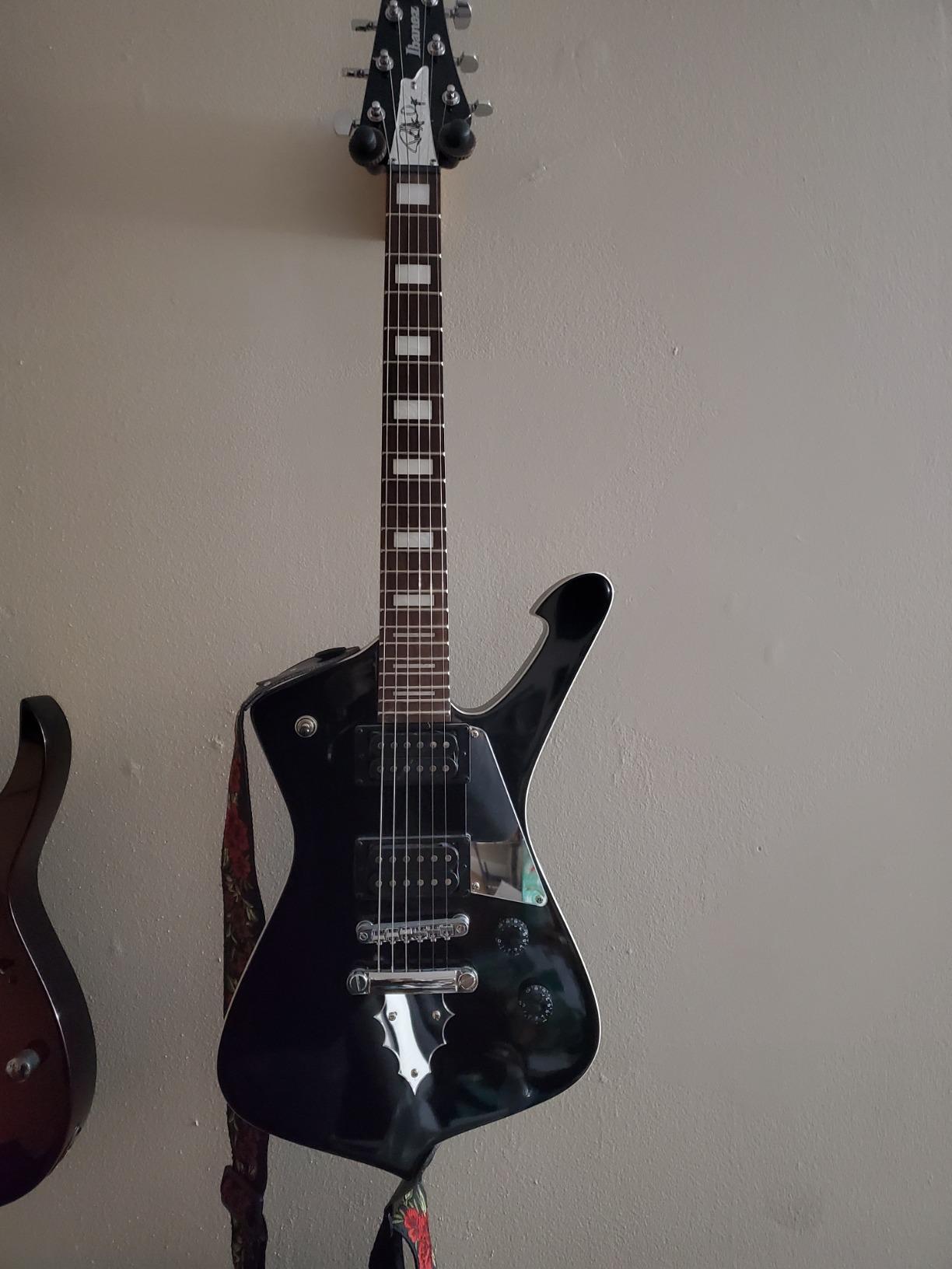 Ibanez PSM10BK Paul Stanley Signature MIKRO Black Short Scale Electric Guitar customer photo 1