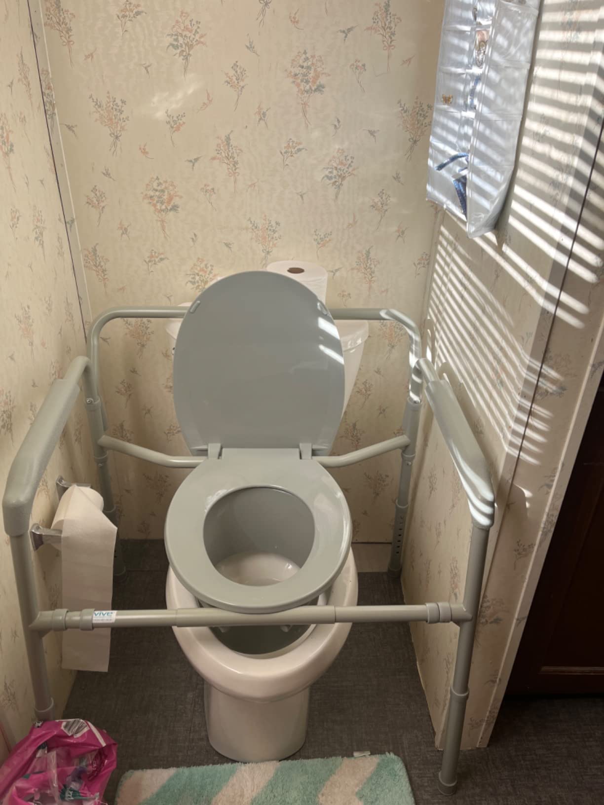Vive Bariatric Bedside 3-in-1 Commode 500 lb Capacity - Portable Folding customer photo 1