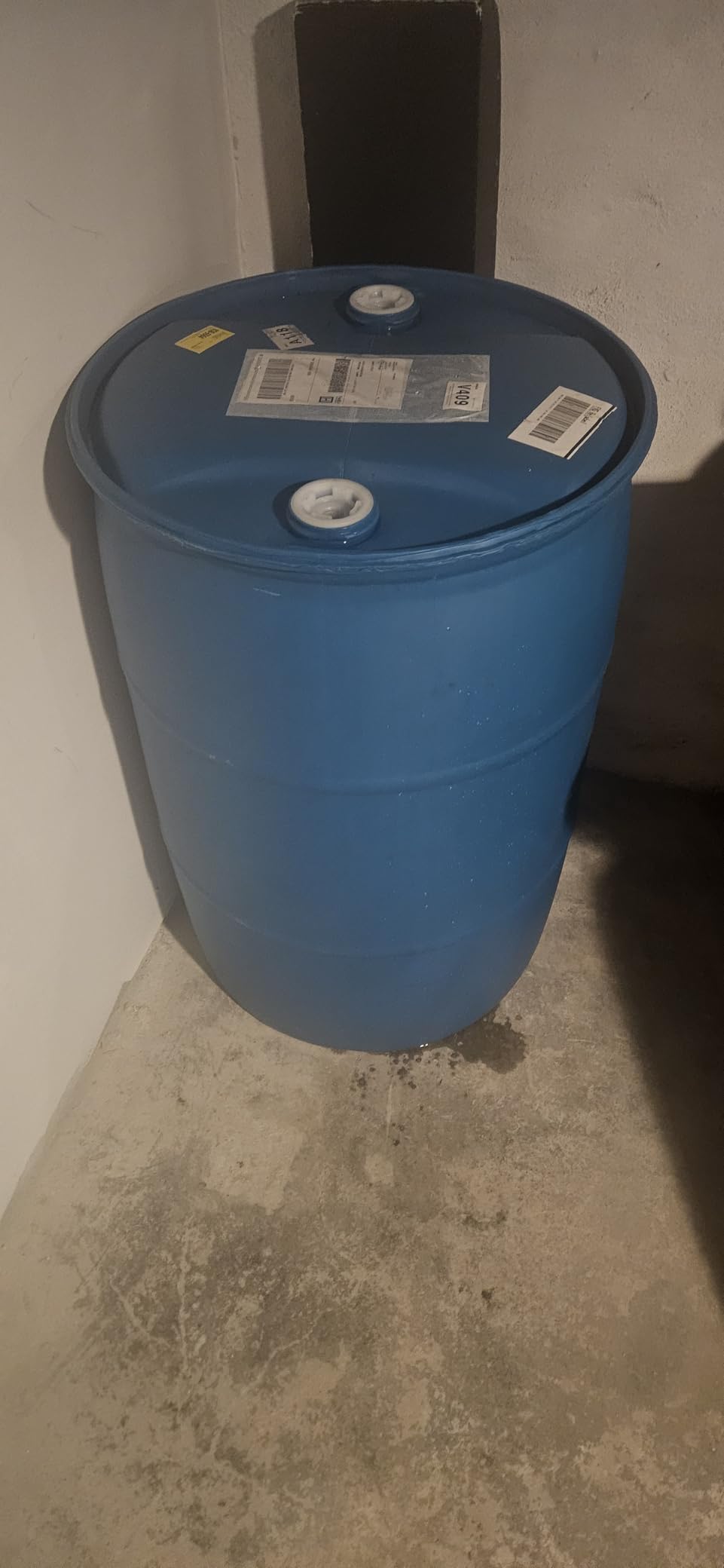 Augason Farms lon Water Storage Barrel - BPA-Free Plastic Barrel 55-Gallon customer photo 1