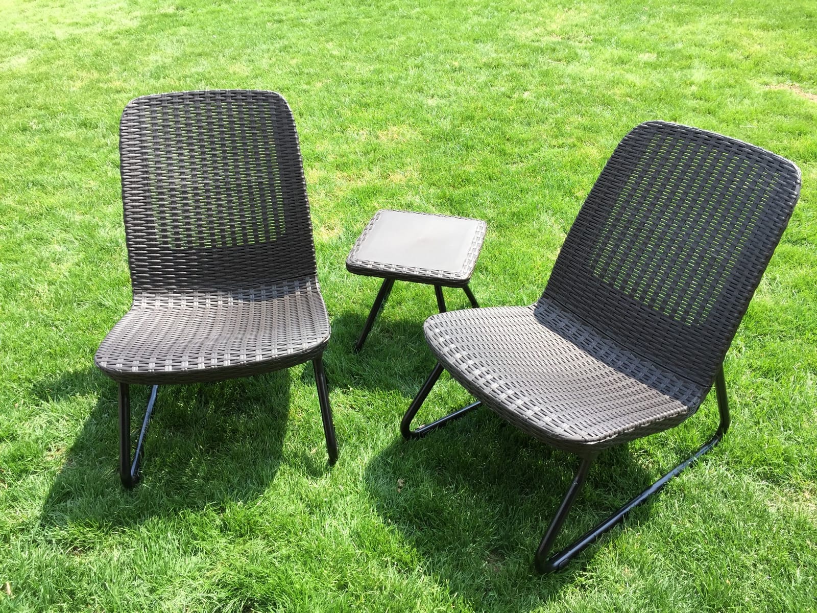Keter Rio 3 Piece Resin Wicker Patio Furniture Set with Side Table and Outdoor Chairs for Front Porch and Backyard Decor, Dark Grey customer photo 1