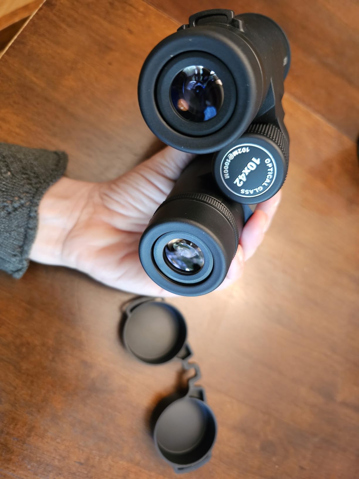 Gosky 10x42 Binoculars for Adults High Powered with Phone Adapter & Tripod customer photo 1
