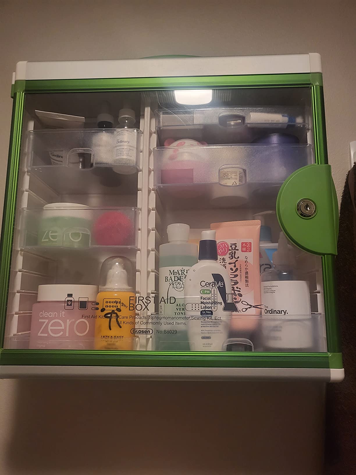 Glosen Lockable Medicine Cabinet with 5 Removable Trays, Wall Mounted & Portable Locking Medicine Cabinet Organizer with Key Lock for Home, Bathroom, Office - Aluminum Alloy Frame(13.6x13.4x6.5Inch) customer photo 1