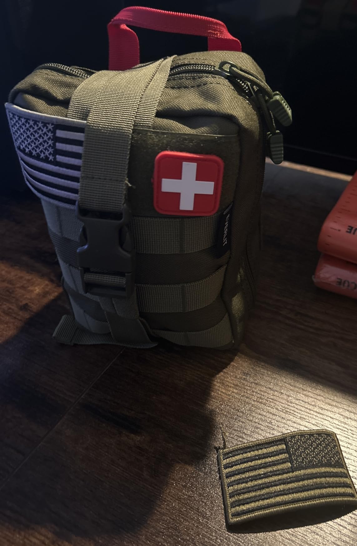 EVERLIT 250 Pcs Survival First Aid Kit | IFAK Outdoor Survival Kit Emergency Kit For Camping Hiking Hunting Earthquake Emergency Preparedness customer photo 2