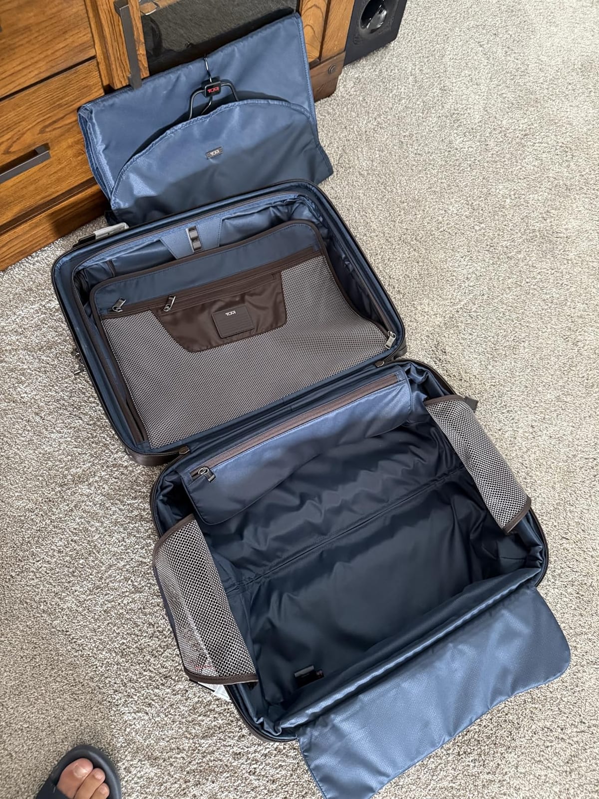 TUMI - Alpha Large Dual Access Expandable 4-Wheeled Carry-On Luggage - Zipper Expansion - Durable and Lightweight Travel Suitcase - TSA Lock Tracer customer photo 2