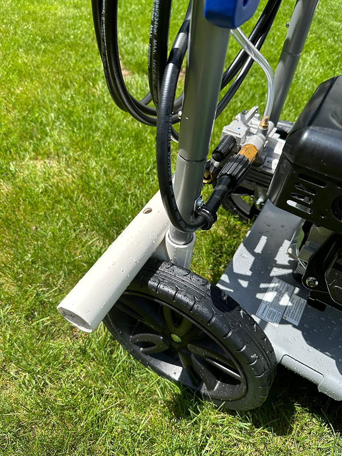 Westinghouse WPX3200 Gas Pressure Washer, 3200 PSI and 2.5 GPM, Onboard Soap Tank, Spray Gun and Wand, 5 Nozzle Set, for Cars/Fences/Driveways/Homes/Patios/Furniture customer photo 1