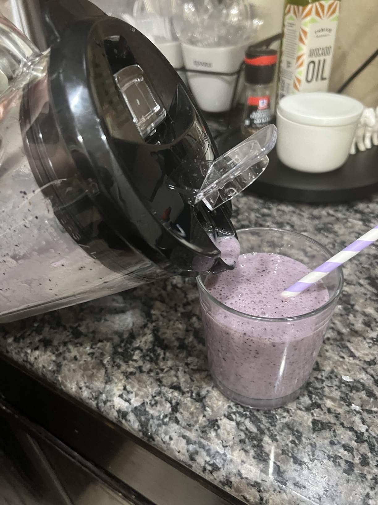 BLACK+DECKER PowerCrush Multi-Function Blender with 6-Cup Glass Jar, 4 Speed Settings, Silver customer photo 1