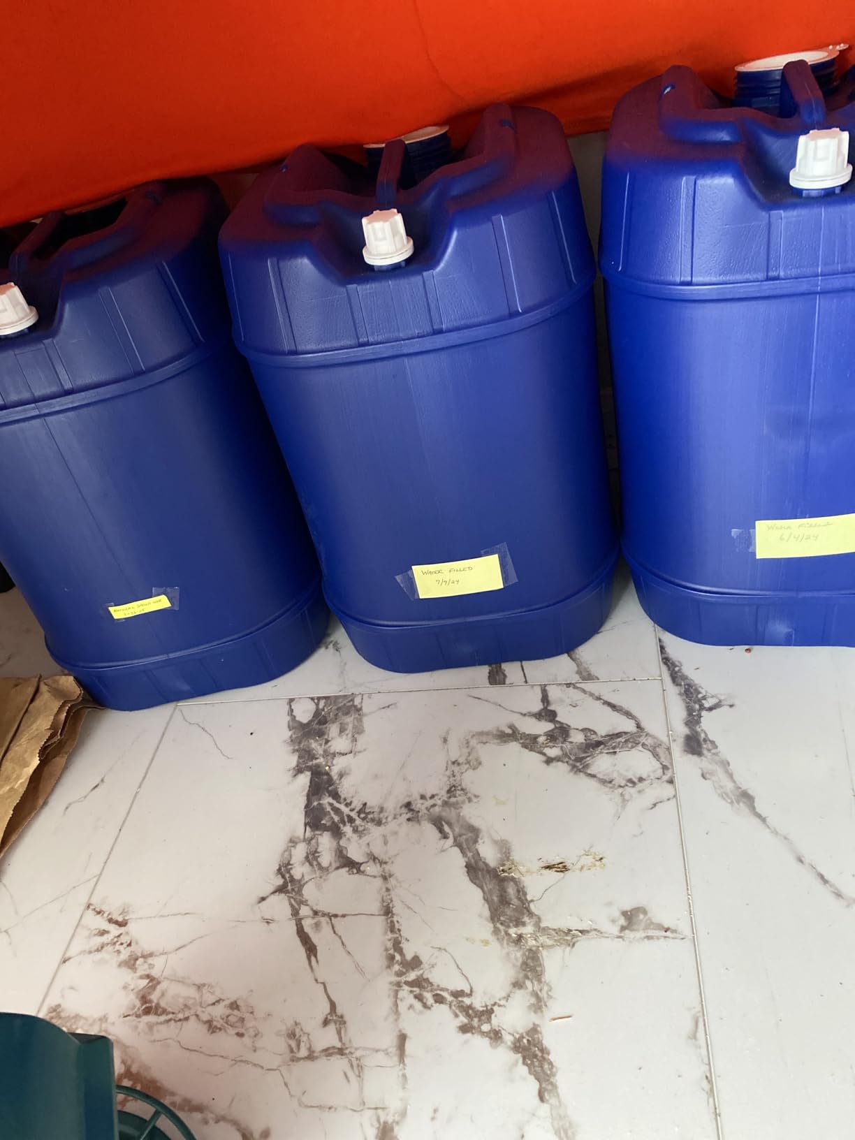 Legacy Food Storage Emergency Water Storage 5 Gallon Water Tank - BPA-Free, Food Grade, Portable, Stackable, Easy Fill - Survival Supply Water Container customer photo 2
