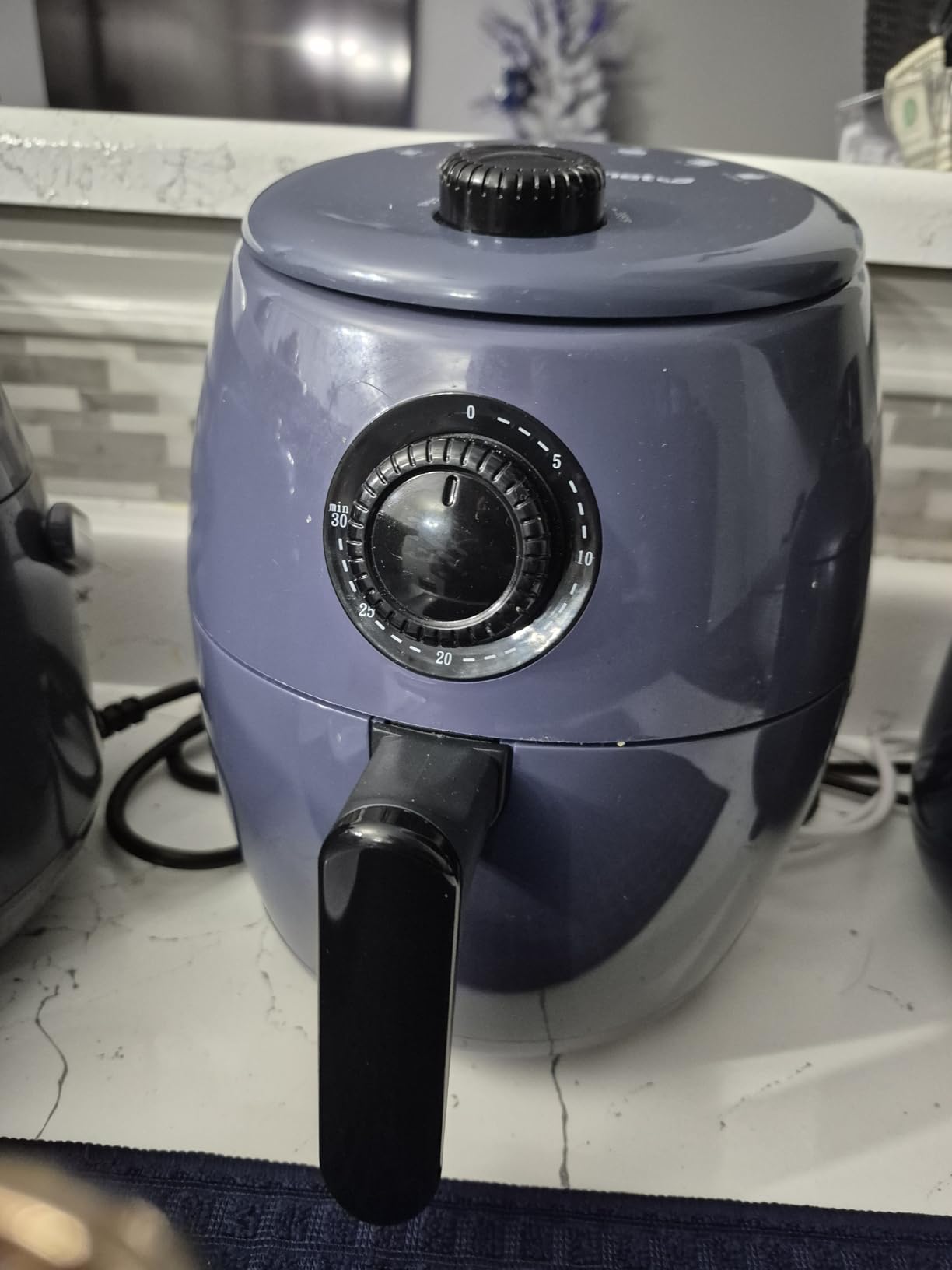 Elite Gourmet 2.1Qt Personal Air Fryer, 1000W, Oil-Less, Compact Design customer photo 2