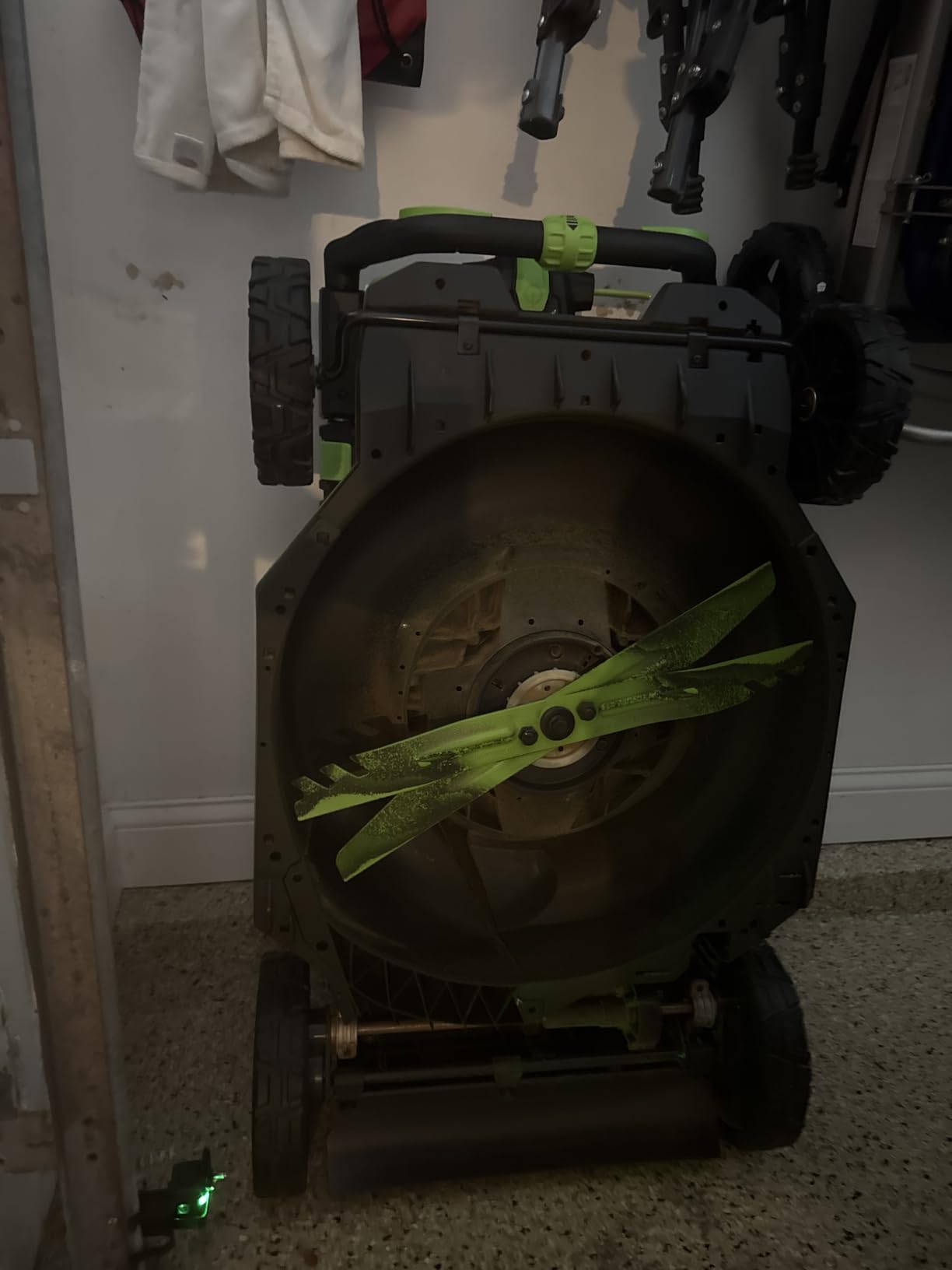 EGO POWER+ Electric Lawn Mower, Self-Propelled Cordless with Select Cut and Touch Drive, Battery and Charger Not Included – LM2130SP customer photo 1
