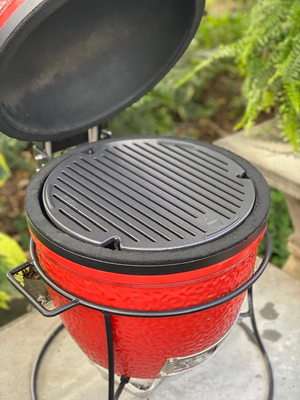 Kamado Joe Durable Non-Stick Cast Iron Cooking Grate with Grill Grate Lifter for Joe Jr Portable Charcoal Grill and Classic Joe Series Charcoal Grills, Model KJ15090620 customer photo 1
