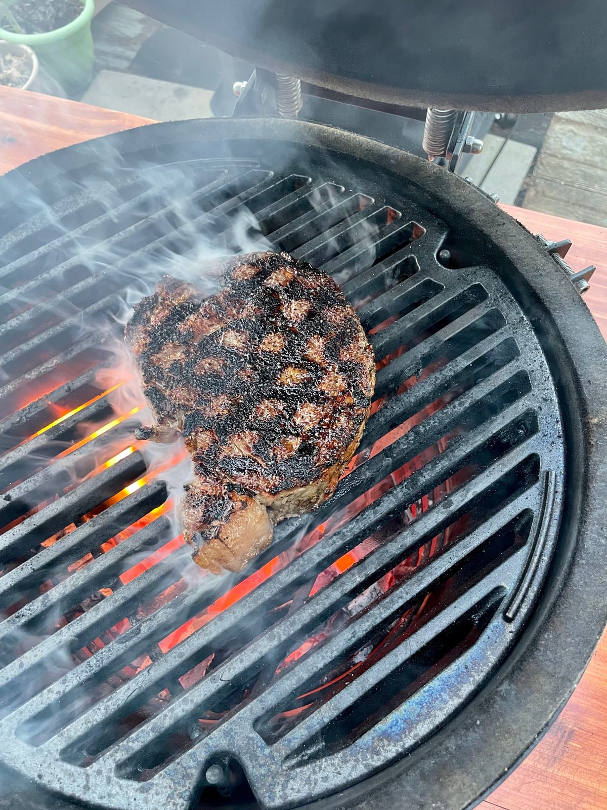 Kamado Joe Durable Non-Stick Cast Iron Cooking Grate with Grill Grate Lifter for Joe Jr Portable Charcoal Grill and Classic Joe Series Charcoal Grills, Model KJ15090620 customer photo 2