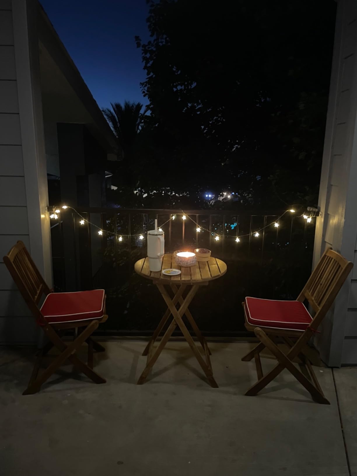 GIANTEX 3 Pieces Acacia Wood Bistro Set, Outdoor Folding Table & Chairs customer photo 2