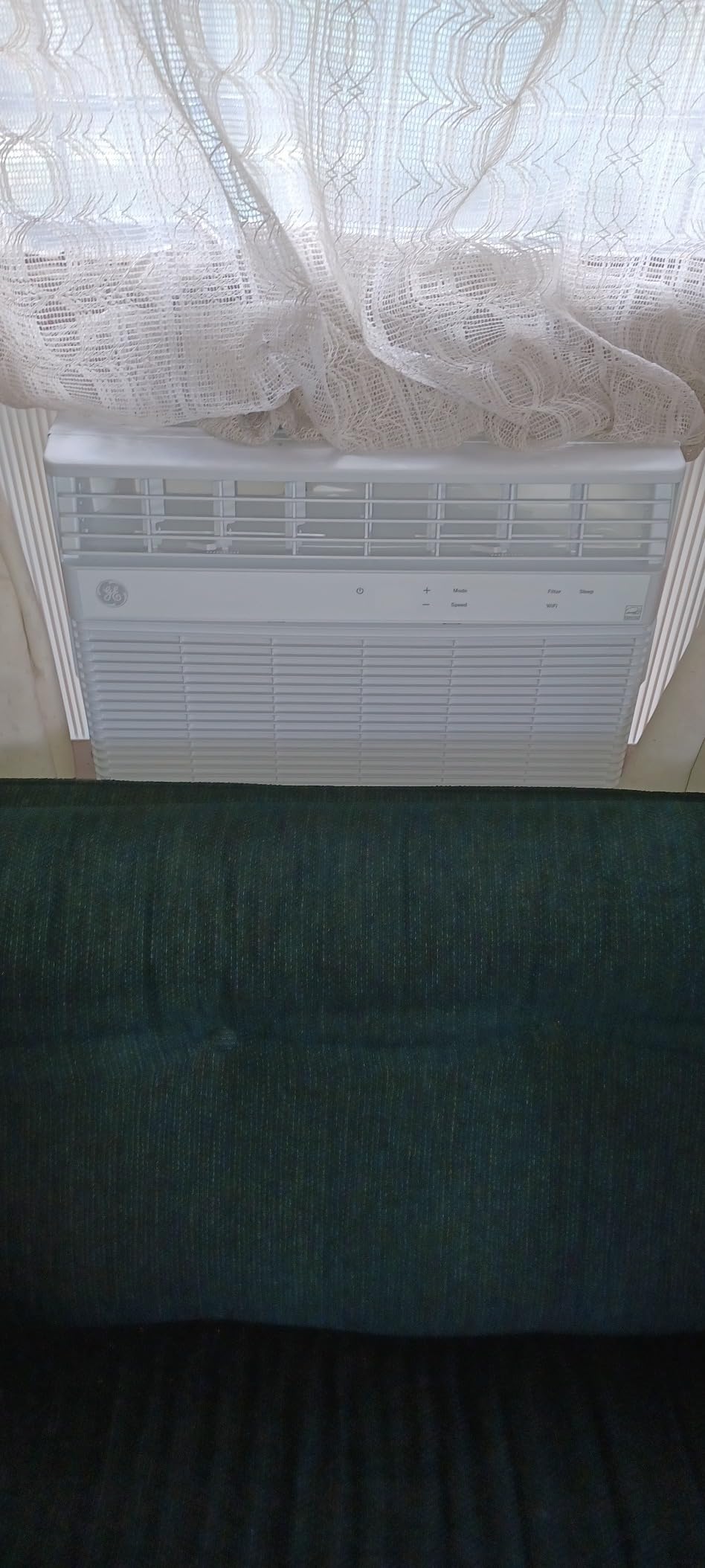 GE Window Air Conditioner 10000 BTU, Wi-Fi Enabled, Energy-Efficient Cooling for Medium Rooms, 10K BTU Window AC Unit with Easy Install Kit, Control Using Remote or Smartphone App customer photo 1