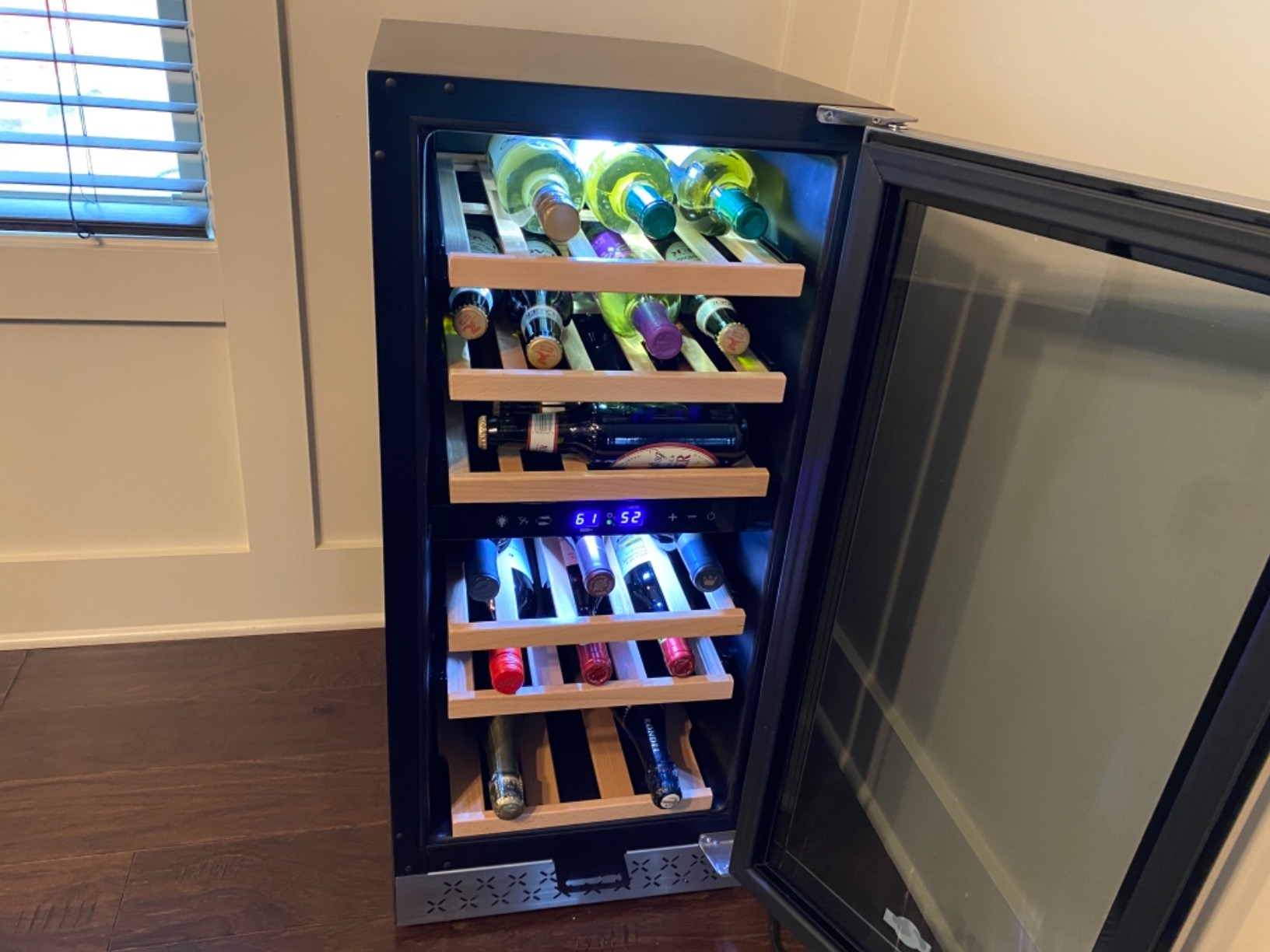 Tylza Mini Fridge 15 Inch Wine Cooler Under Counter, 30 Bottles Dual Zone Wine Fridge with Safty Lock, Wine Refrigerator Freestanding, Built-in Wine Cellars customer photo 2