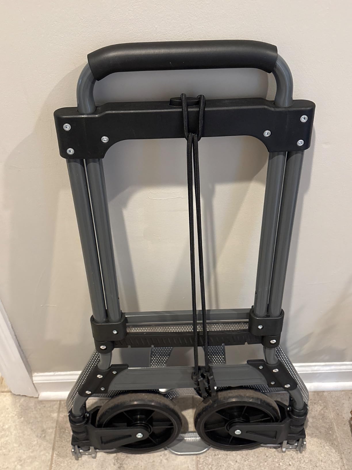 Leeyoung Folding Hand Truck and Dolly,309 lb Capacity Aluminum Portable Cart with Telescoping Handle and PP+EVA Wheels customer photo 2