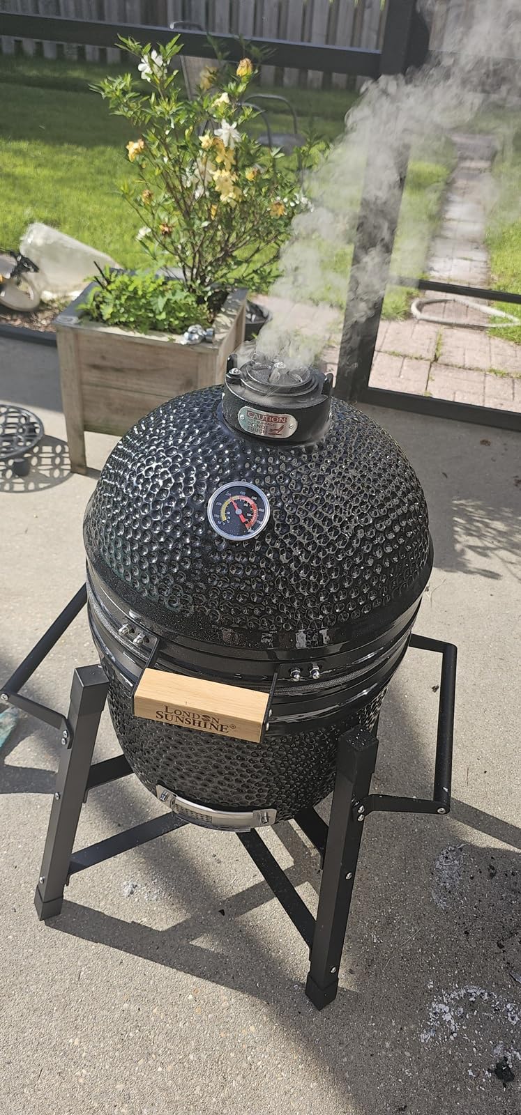 London Sunshine Ceramic Kamado Charcoal BBQ Grill and Smoker, Stainless Steel Grates -15