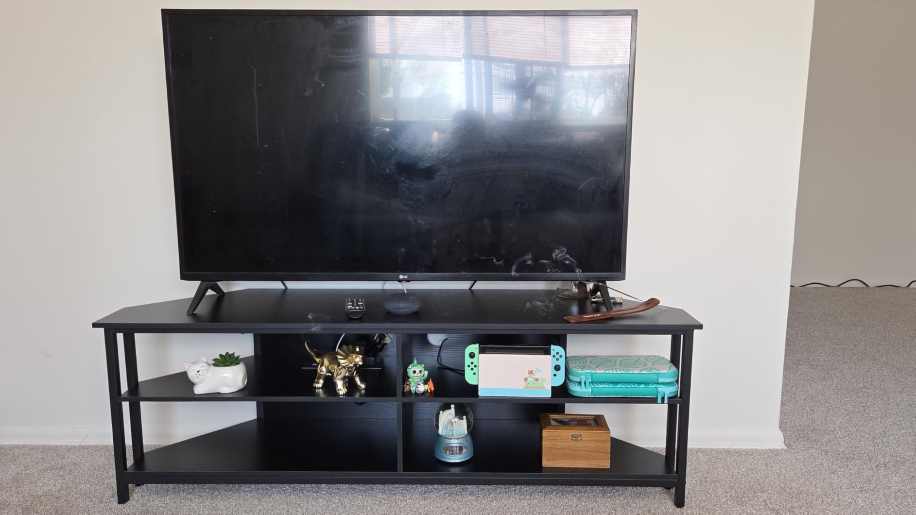 Unikito Corner TV Stand With Power Outlet, Corner Entertainment Center Corner TV Table With 4 Open Storage Corner TV Cabinet Wood TV Stand For Living Room,Bedroom Corner TV Stand For 55 inch TV, Black customer photo 2