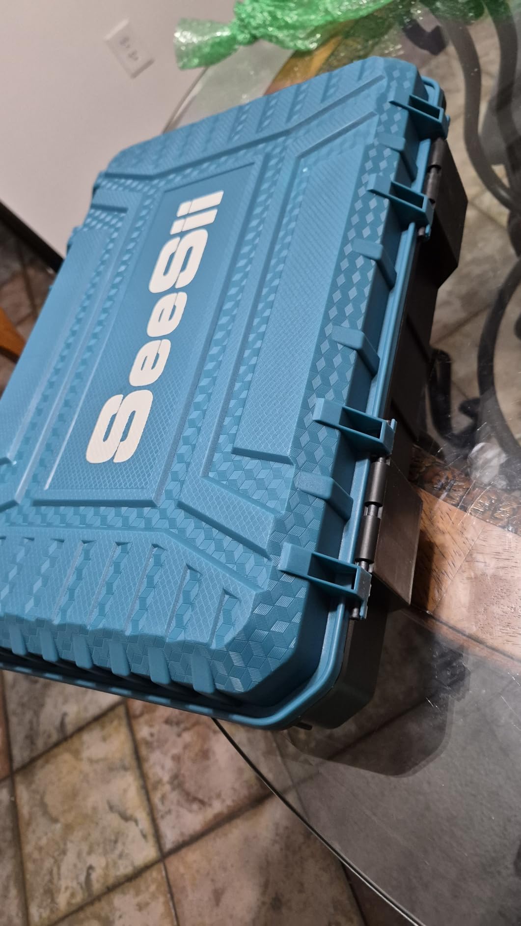 Seesii Cordless Impact Wrench 1/2 inch, High Torque 479 Ft-lbs(650Nm) Brushless Impact Gun,2500RPM w/2x4.0 Battery, 6 Sockets,8 Drill Bits, High Torque Power Impact Driver for Car Home,WH6 Lite customer photo 1