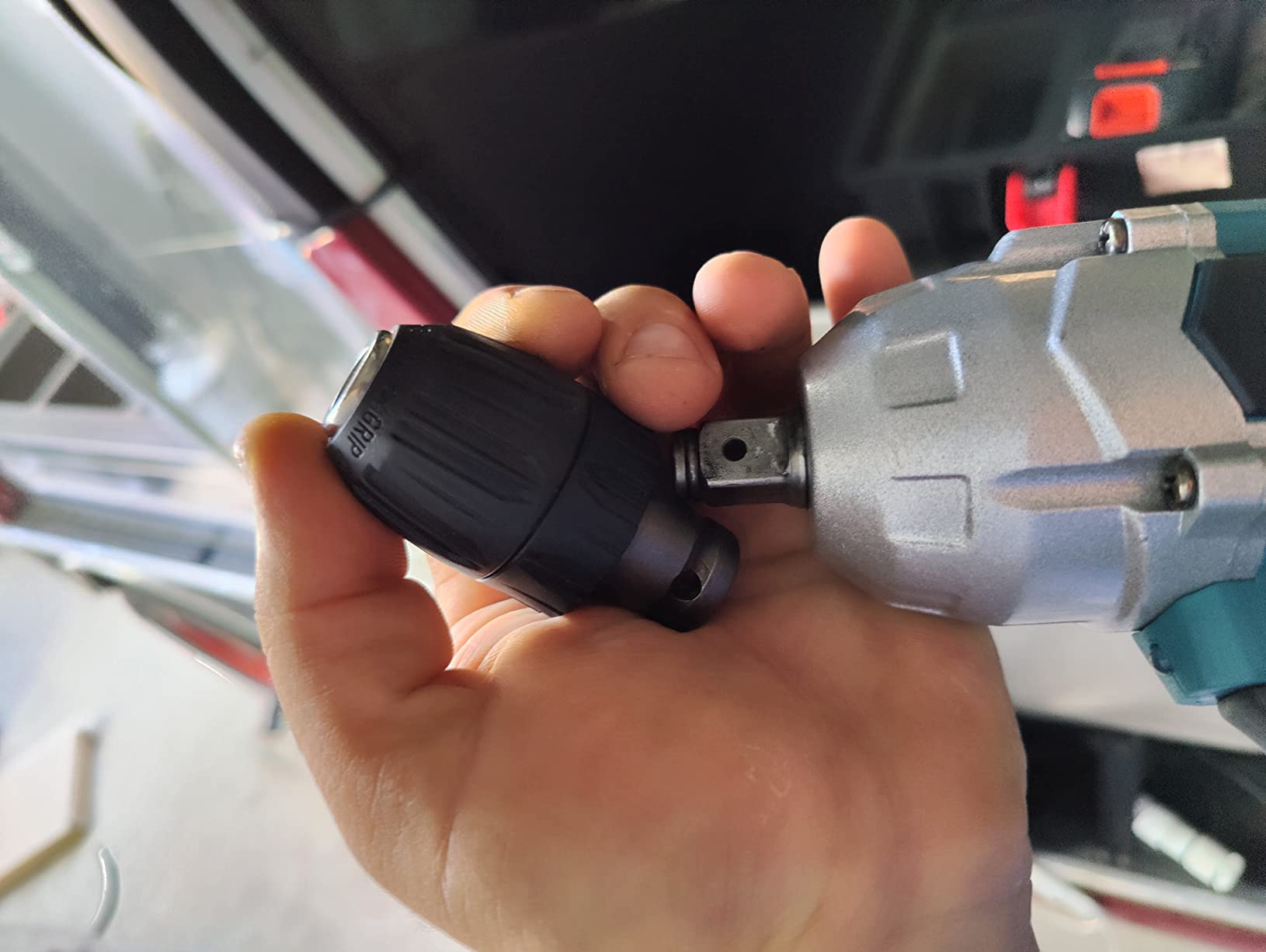 Seesii Cordless Impact Wrench 1/2 inch, High Torque 479 Ft-lbs(650Nm) Brushless Impact Gun,2500RPM w/2x4.0 Battery, 6 Sockets,8 Drill Bits, High Torque Power Impact Driver for Car Home,WH6 Lite customer photo 2