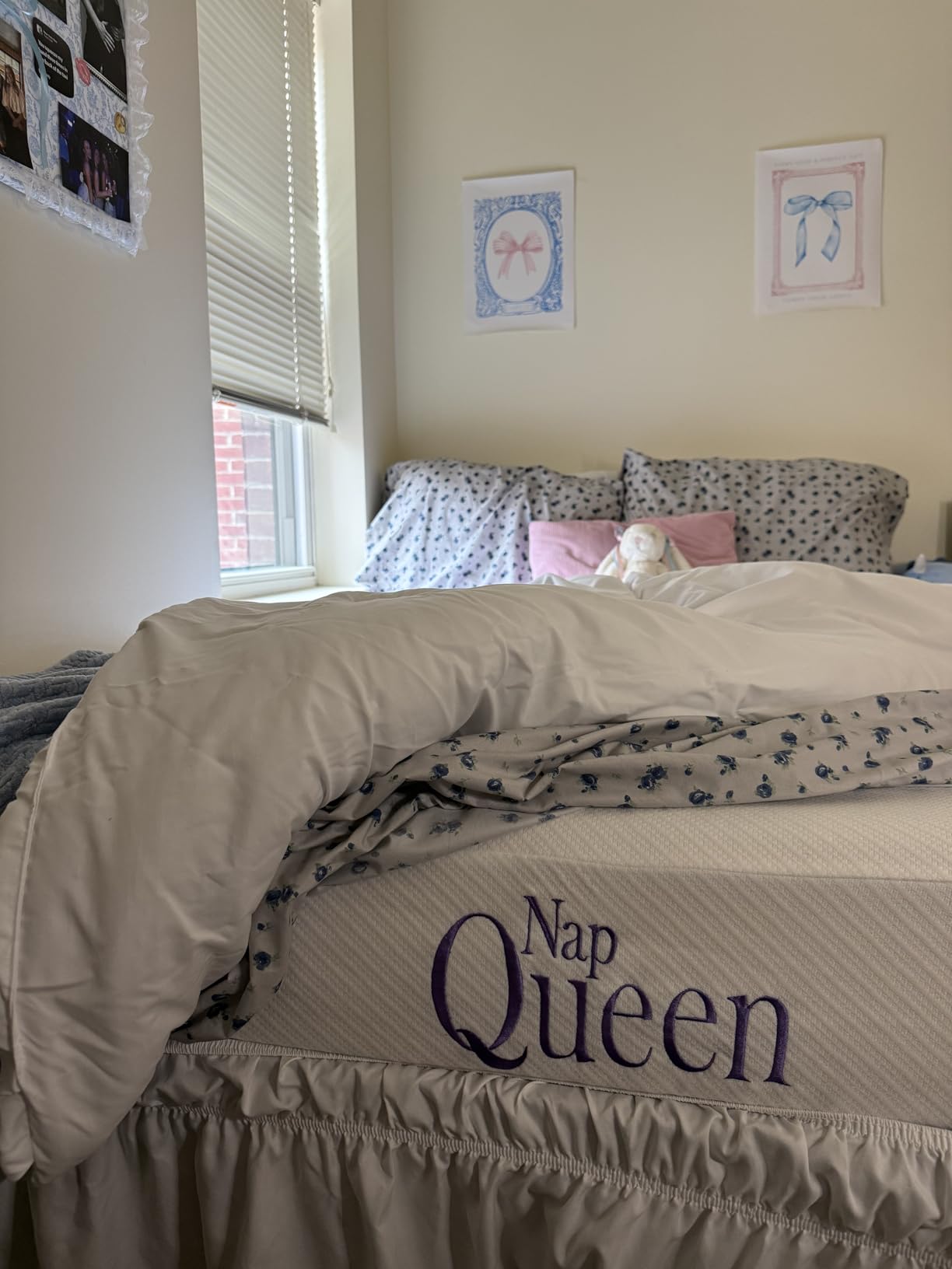 NapQueen 8 Inch Twin-XL Size Mattress, Bamboo Charcoal Memory Foam Mattress, Bed in a Box, White customer photo 1