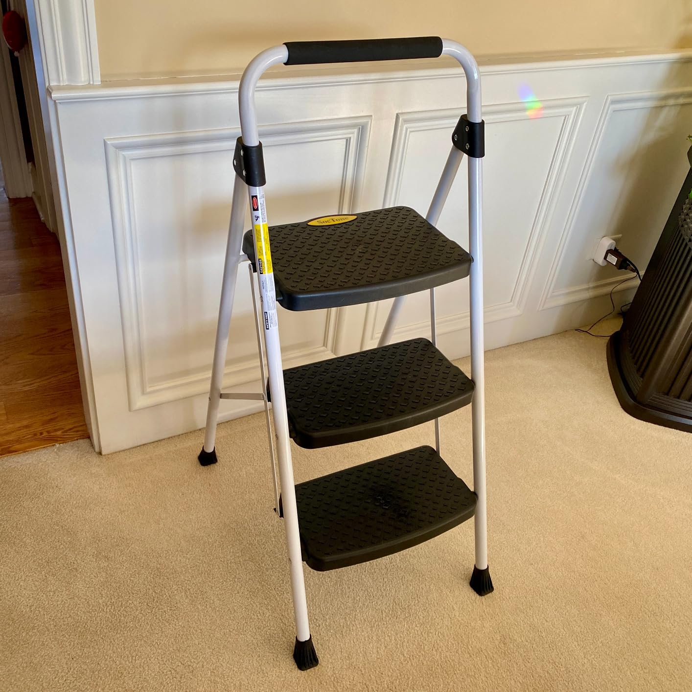SocTone 3 Step Ladder, Step Stools for Adults, 500lbs Capacity customer photo 2