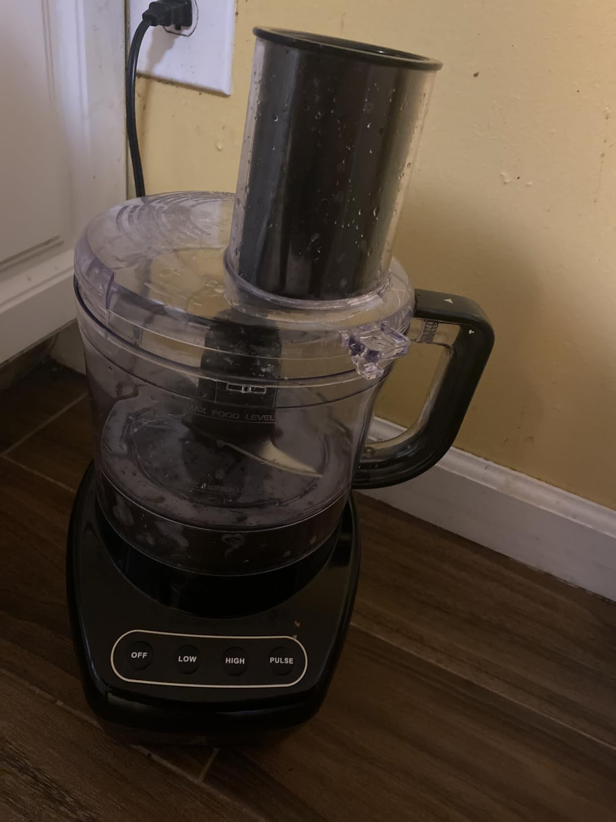 BLACK+DECKER Food Processor and Vegetable Chopper, Stainless Steel Blade, 8-Cup Capacity, 450W Power with Attachments to Shred, Slice, Mince, Grind, and Puree customer photo 1