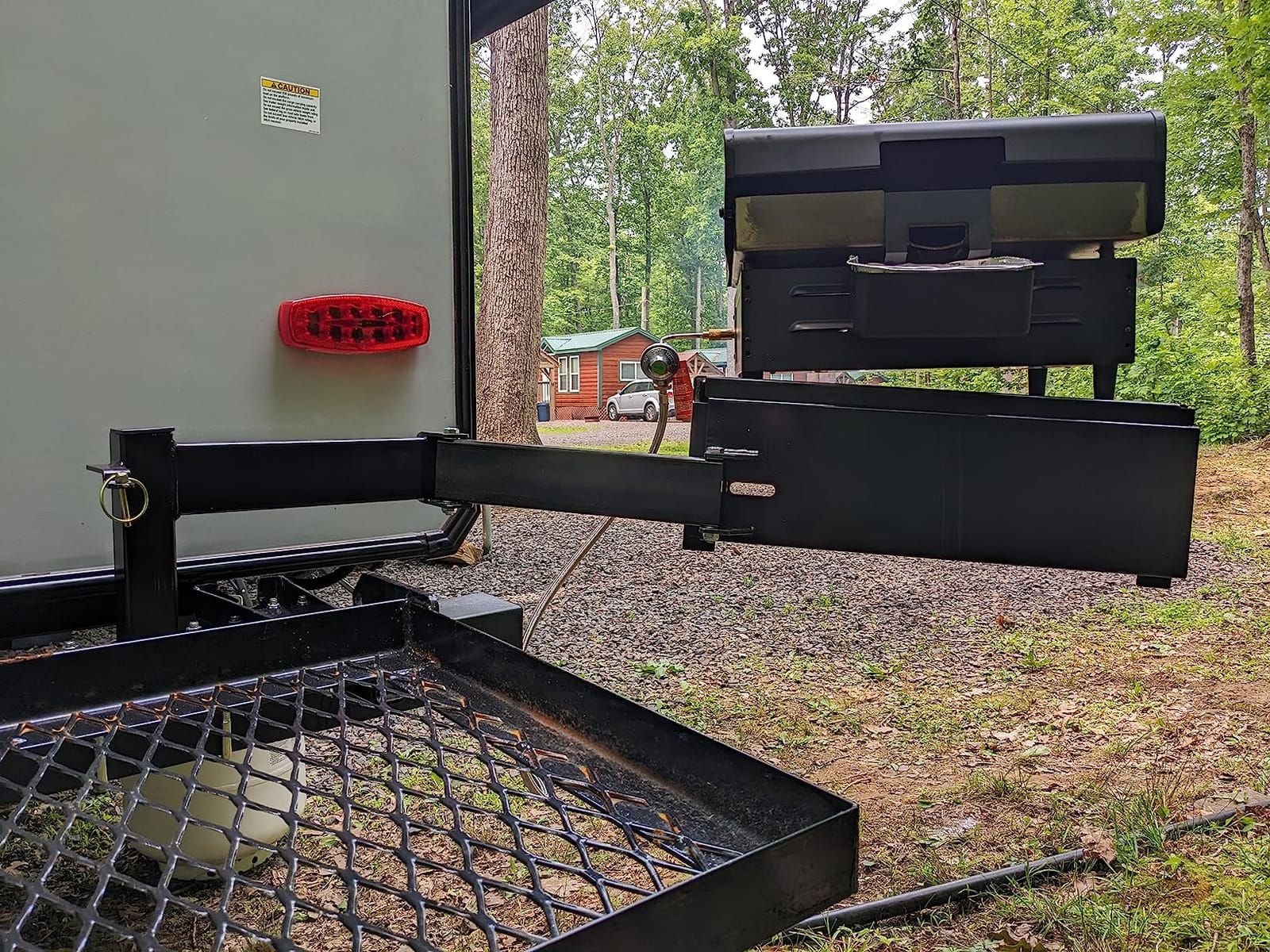 Quick Products QP-BGA Bumper-Mounted Swing Arm Assembly for Grilling, Tailgating, and More customer photo 1